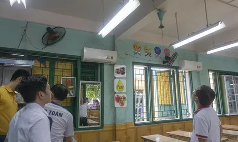 Quạt trần rơi xuống bàn, một học sinh tiểu học nhập viện